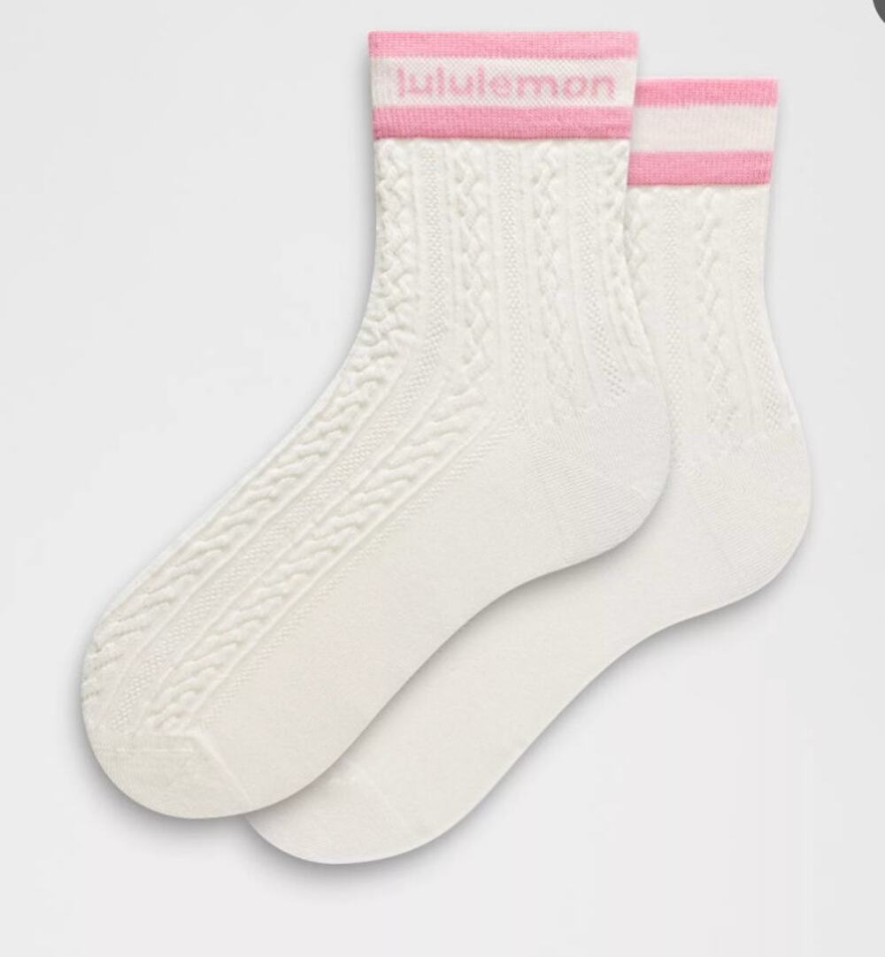 Lululemon Unisex Cable-Knit Quarter Socks Sz Med